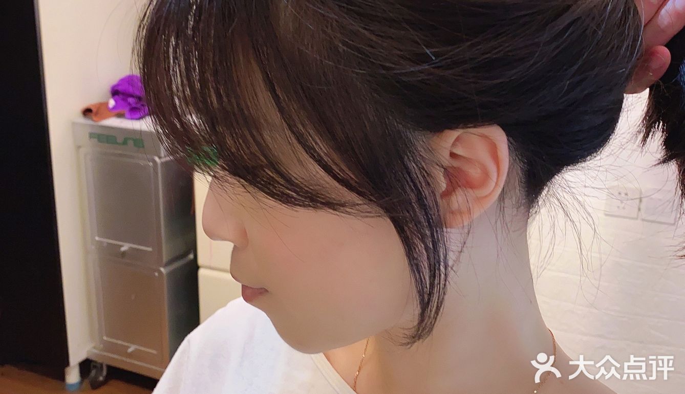 适合圆脸，长脸，鹅蛋脸，菱形脸，非常修饰脸型