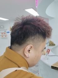 -米娜护肤造型