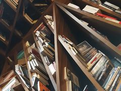 -钟书阁(松江泰晤士小镇店)