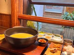 -银米·云南传统过桥米线(双廊黑金冠店)