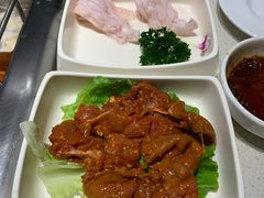 -海底捞火锅鲜切牛肉主题店(长寿路店)