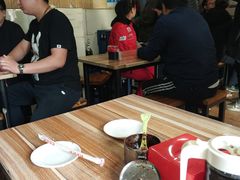 -宝瑞门钉肉饼店