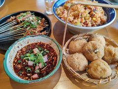 -包整·丝娃娃(一览甲秀楼风景店)