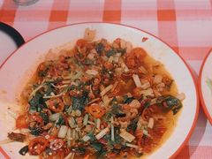 -洪霞餐馆·川菜·鲜货现炒(两江春城店)