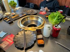 -铭牛烧肉·和牛海鲜自助(高新月牙湖店)