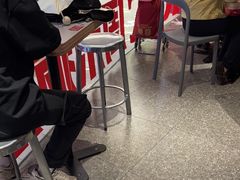 -肯德基(嘉善路地铁站店)