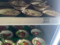 -尚品海鲜肥牛自助火锅(湖明店)