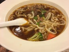 -康师傅私房牛肉面(马泉营奥莱店)