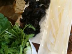 蔬菜拼盘-鱼遇木桶斑鱼火锅(塔湾店)
