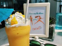 -Cha Cha's Beach Cafe