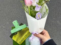 -HOT CRUSH趁热集合·现烤面包(上海环球港店)