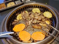 -火影不二碳烤牛肋条自助烤肉店榴莲鳗鱼生蚝(红山店)