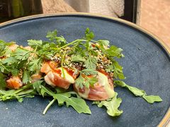 烤三文鱼沙拉-O'mills Sourdough Bakery&Bistro(永嘉路店)