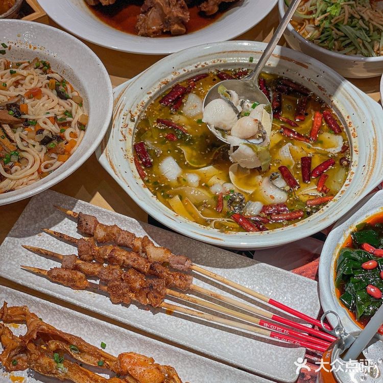 · 餐牌上80多道西北美食 人均 45