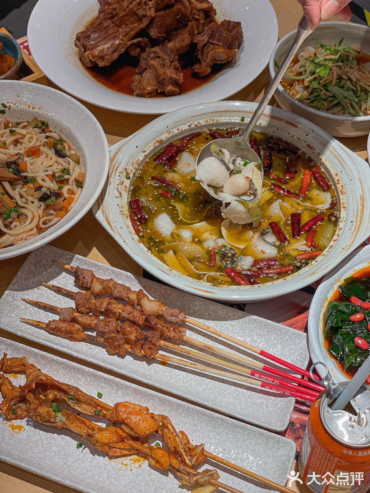 · 餐牌上80多道西北美食 人均 45