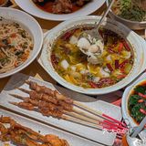 · 餐牌上80多道西北美食 人均 45