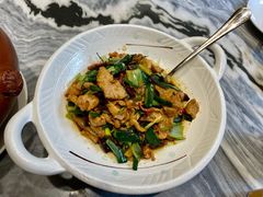 宣威小炒肉-蔼若春.传承三十年云南菜(金碧公园店)