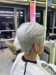 -藤野造型烫发染发