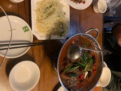 -临江餐馆二楼美食部落