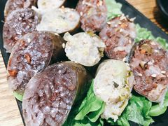 米肠拼盘-吴草鸡爪오초닭발韩食堂(融恒盈嘉中心店)
