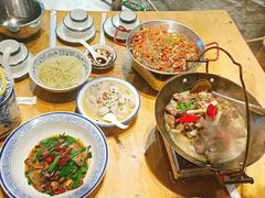 -寻钵记民菜馆·正宗常德钵子菜(滨湖路店)