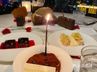 生日在宝格丽过的 感谢上海第一超模黄时捷和BabyG