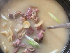 -黄桷树曹家私房菜(江与城店)