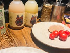 -老牌坊云南鱼豆花火锅(爱建店)