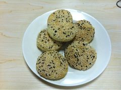 鸭油烧饼-苓记南京鸭血粉丝.皮肚面(县东巷店)