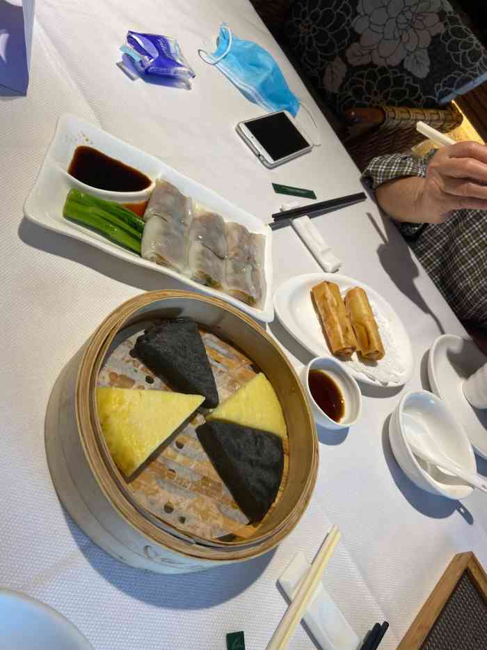 春满园(世纪店)-"今天上午去春满园喝早茶排队的人非常多,那.