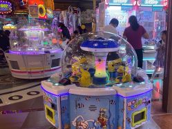 -卡通尼乐园(宝山龙湖天街店)