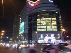 -六合夜市