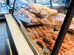 -巴黎贝甜(大宁国际商业广场店)