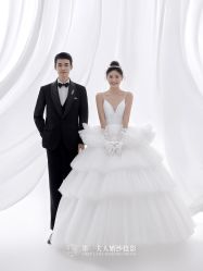 -第一夫人婚纱摄影(南京店)