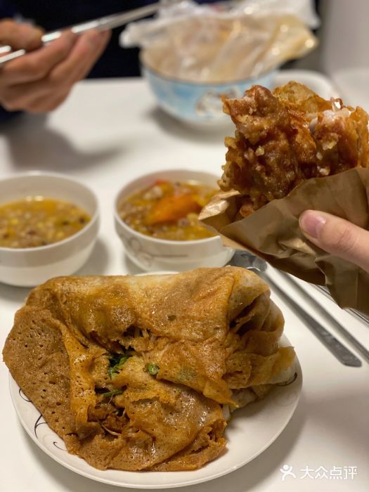 田三卷馍(万达分店)卷馍图片