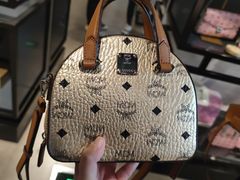 -MCM(比斯特上海购物村店)