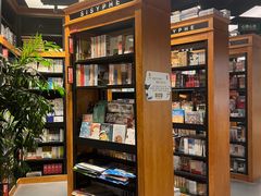 -西西弗书店&矢量咖啡(凯德晶萃广场店)