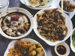 滑鸡腊肠煲仔饭-兴记菜馆