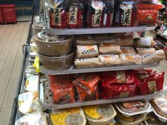 -全家便利店(杭州龙翔桥地铁站店)