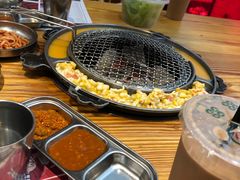 -青瓦炭韩潮烤肉(花园道店)