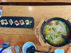 -桥香园过桥米线(国贸店)