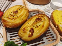 芝士焗土豆-小董哥烤串(金水花城店)