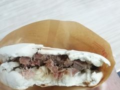 普通腊汁肉夹馍-樊记腊汁肉(竹笆市总店)