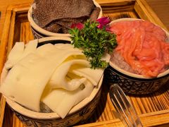 -尚尚仙·酸汤猪手·猪肚鸡火锅(华联万柳购物中心店)