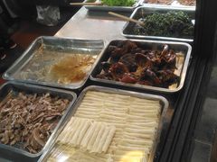 自助取餐区-老字号敖鸡肉