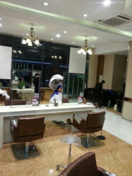 QQ图片20131225113542-佰亿Salon·烫染造型