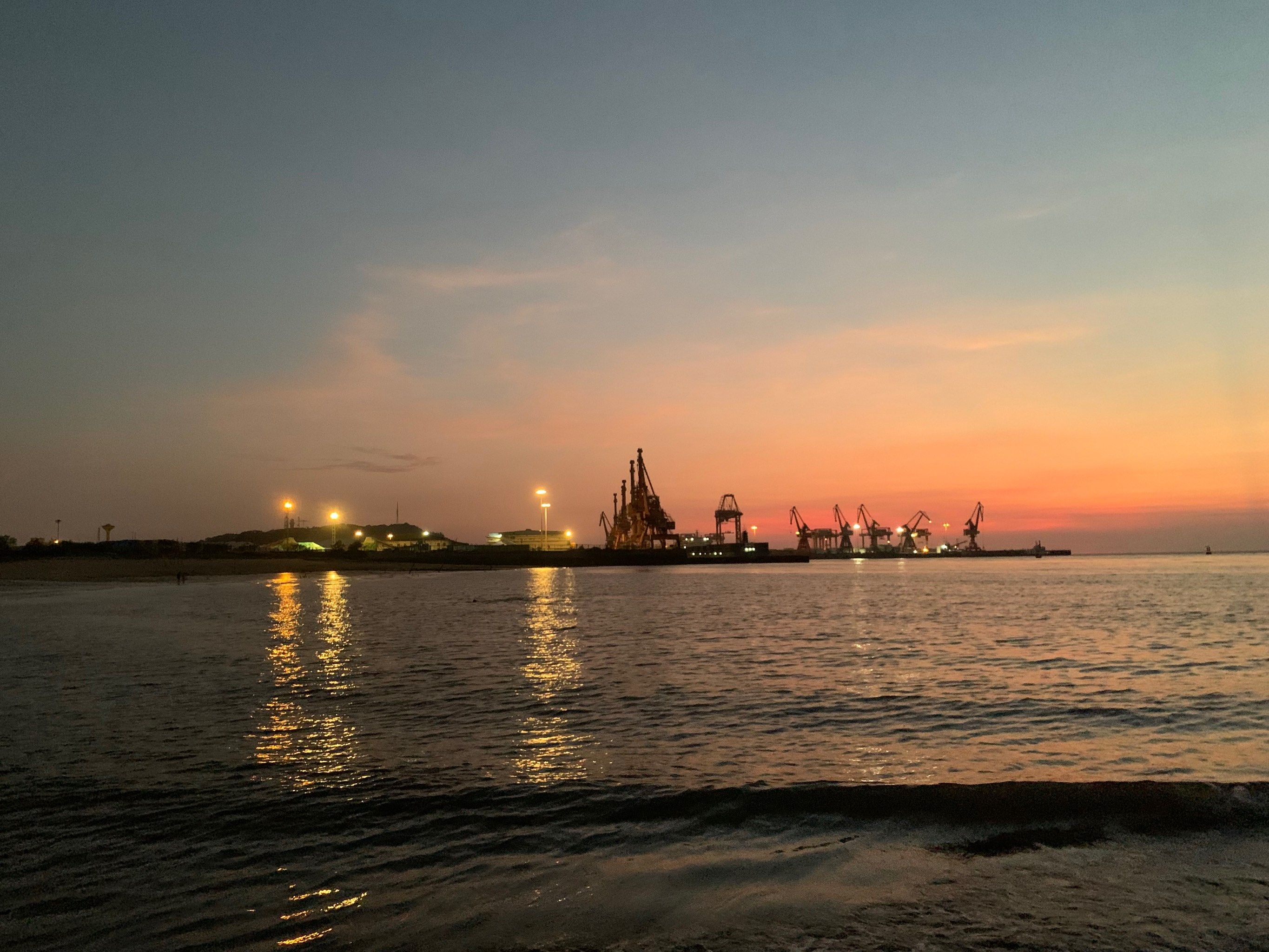 北海旅游|穿越小镇,探秘地角鱼骨沙洲