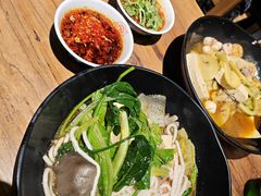 -万记麻辣烫国展总店