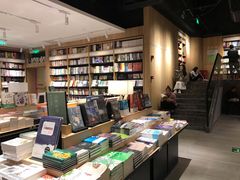 -覔书店(壹方城店)