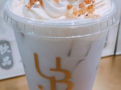 雪顶葡萄撞牛奶-光明悠焙(豫园店)